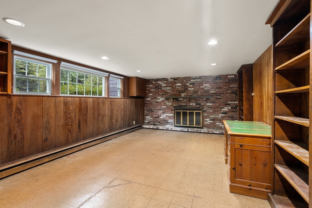 10 Radcliffe Road Weston, MA 02493 - Photo 35 of 41