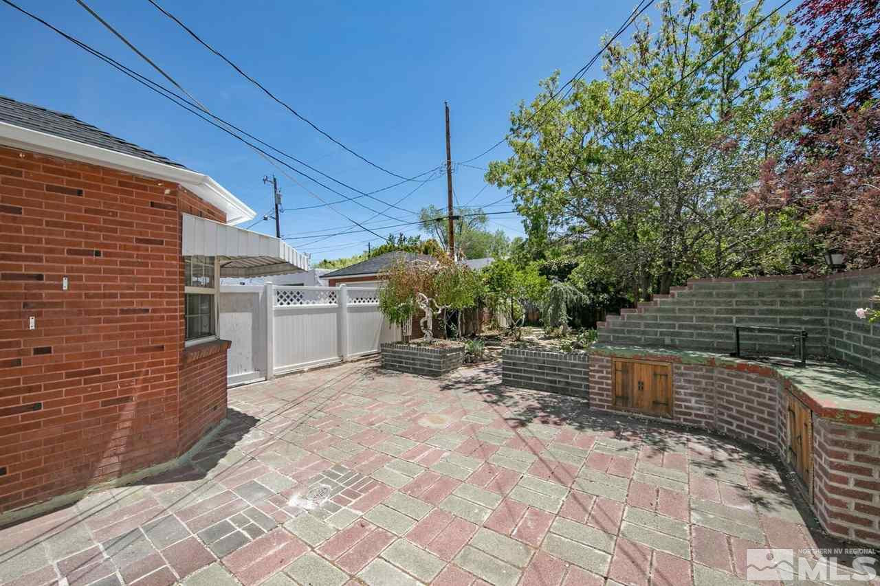 622 Manor Drive Reno, NV 89509 - Photo 21 of 25 a view of a backyard