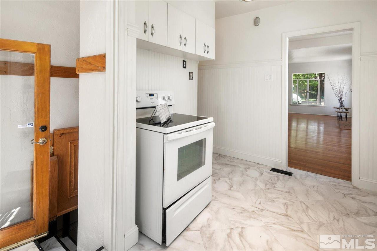 622 Manor Drive Reno, NV 89509 - Photo 9 of 25