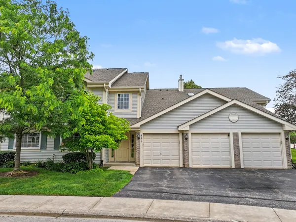 $250,000 | 491 East Fawn Lane, Unit A, Palatine, IL 60074