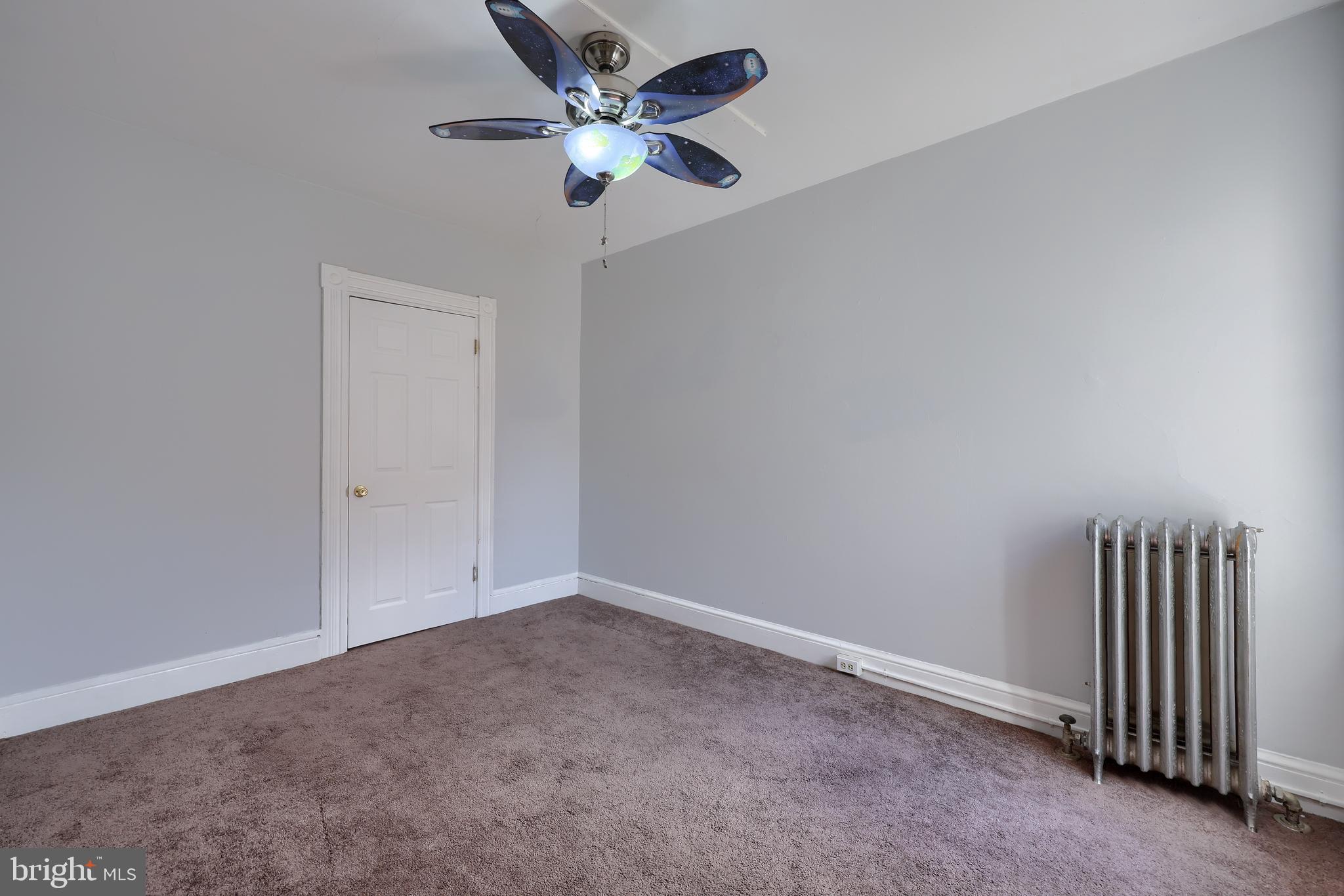 606 North Mary Street Lancaster, PA 17603 - Photo 26 of 33 an empty room with a fan & a ceiling fan