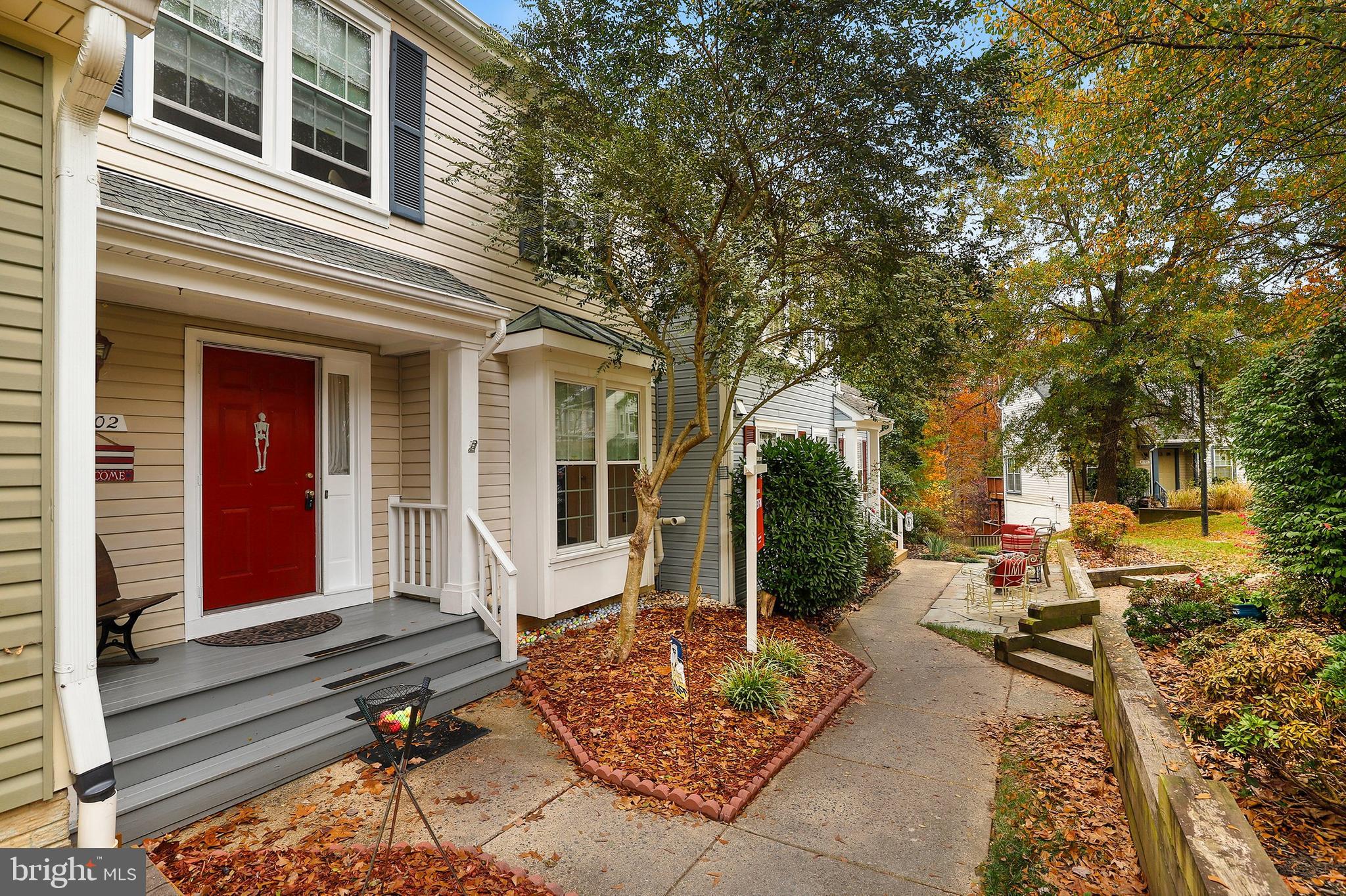 8102 Clifforest Drive Springfield, VA 22153 - Photo 3 of 43