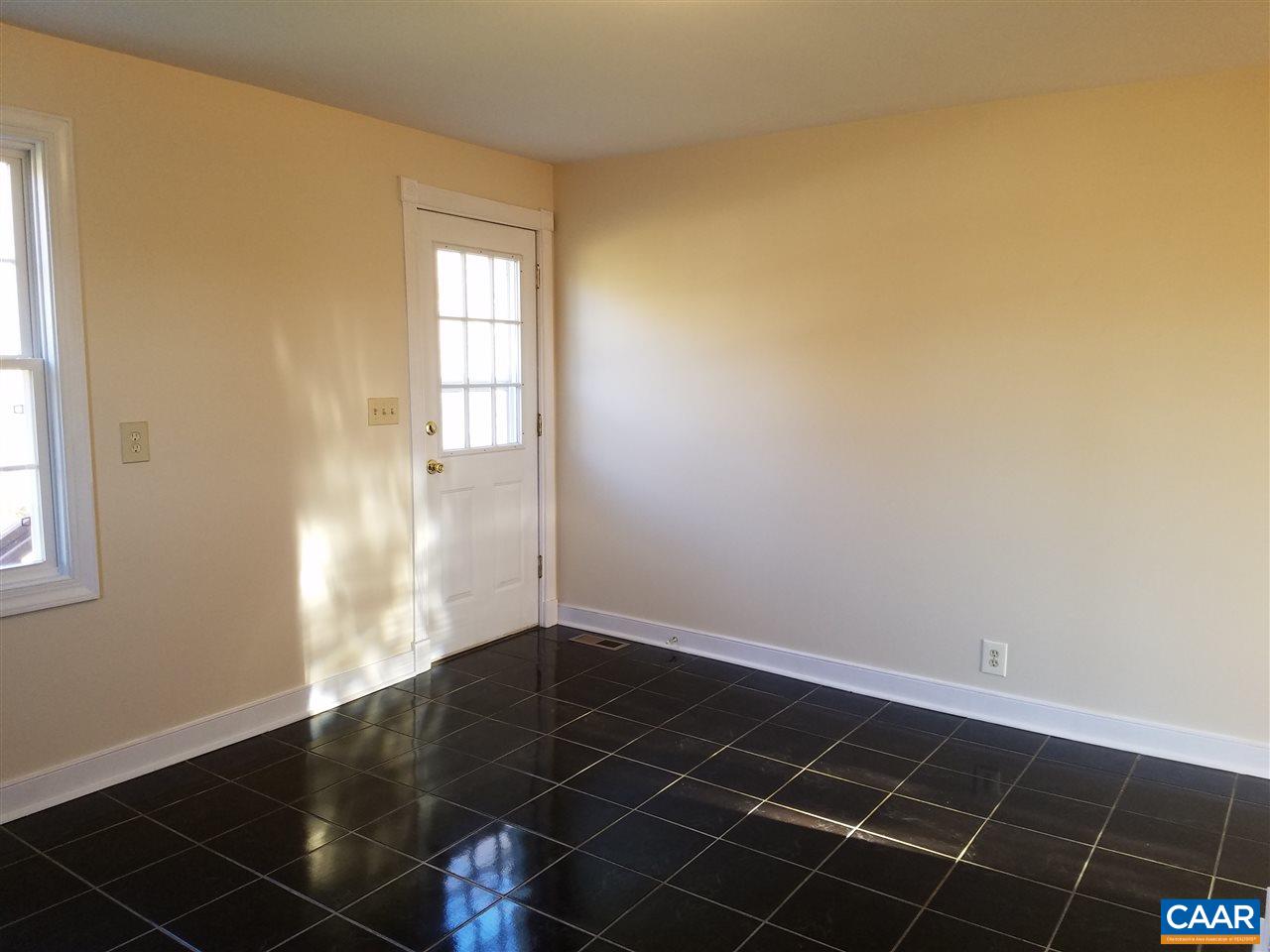 5632 Cross County Road Mineral, VA 23117 - Photo 8 of 16 Gallery Image 8