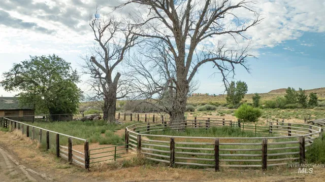 $630,000 | 23425 Bachman Grade Road, Murphy, ID 83650