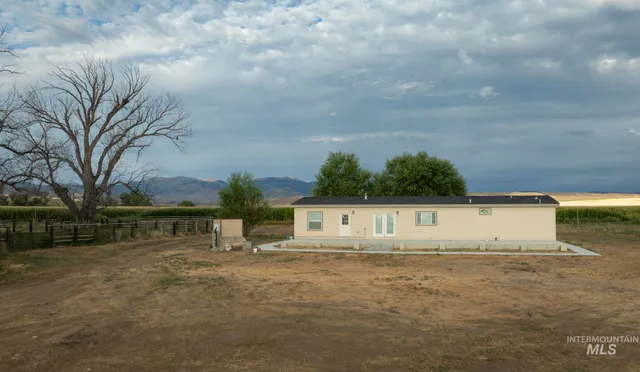 $630,000 | 23425 Bachman Grade Road, Murphy, ID 83650