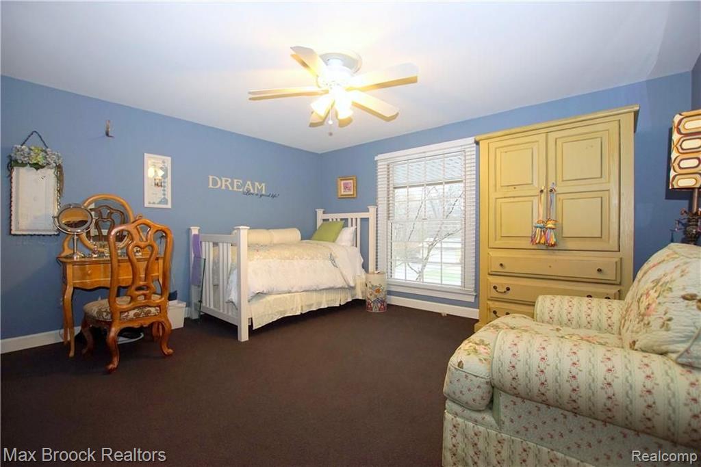 35145 Old Timber Road Farmington Hills, MI 48331 - Photo 36 of 48