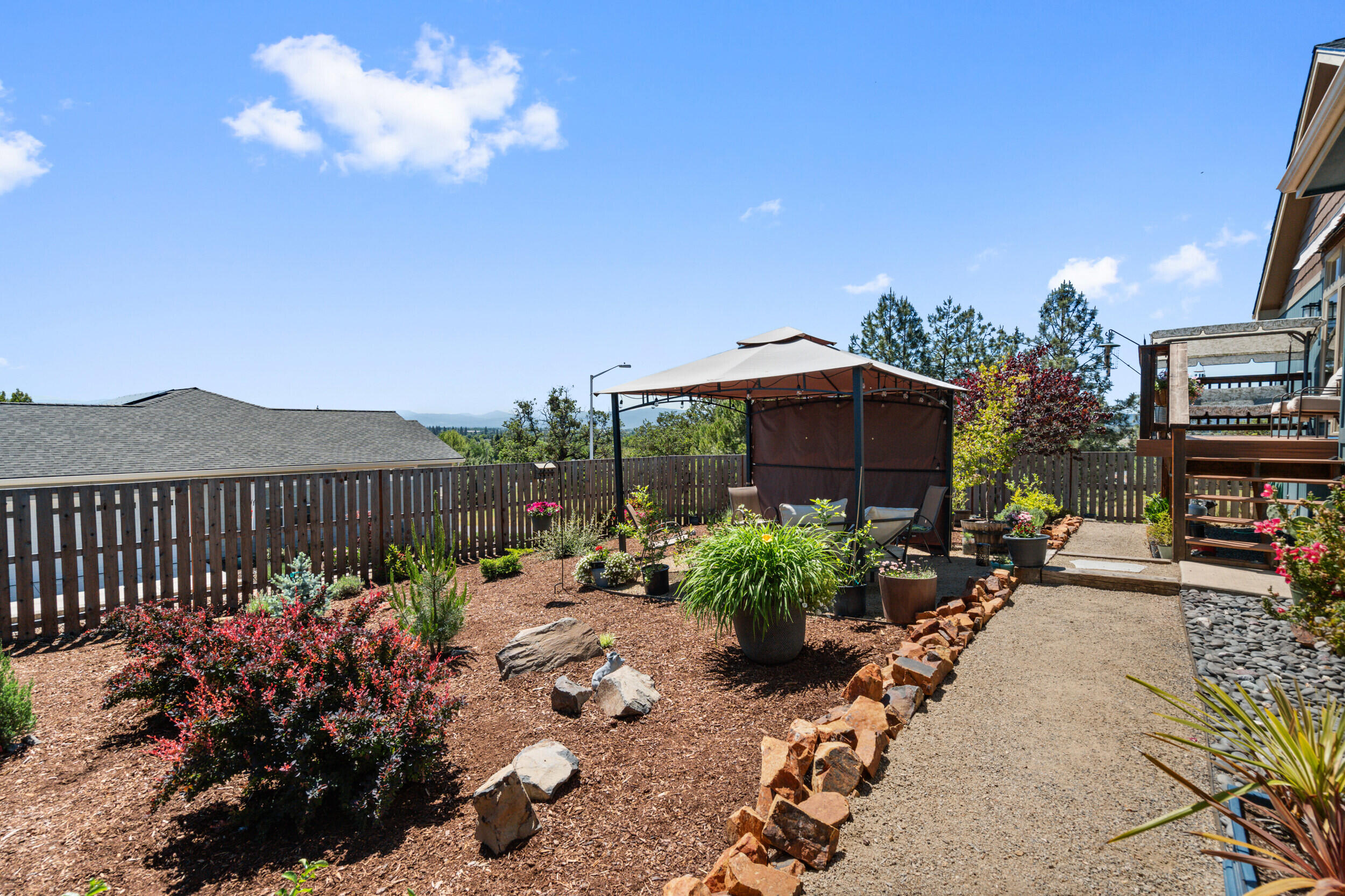 1008 Azure Way Eagle Point, OR 97524 - Photo 36 of 59 18_1008 azure way-17