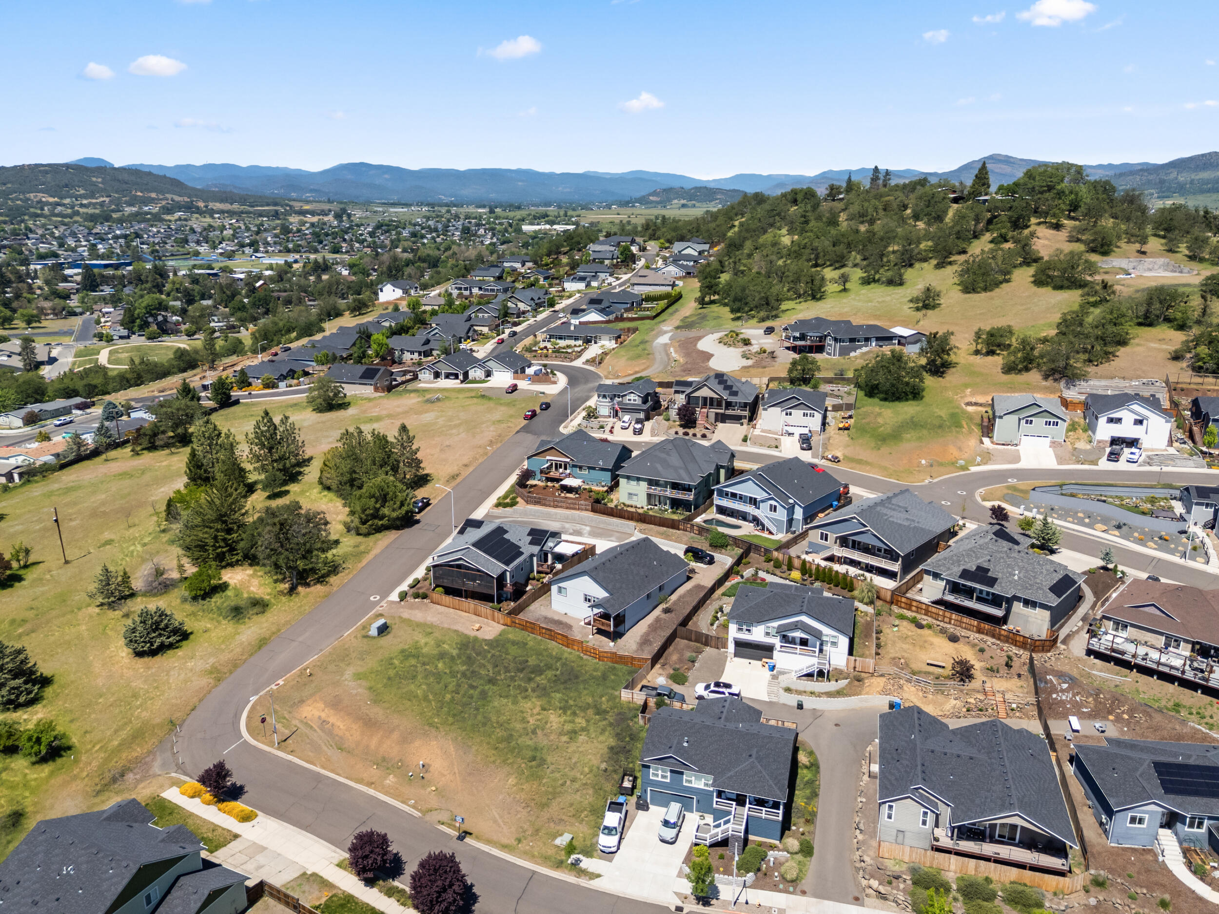1008 Azure Way Eagle Point, OR 97524 - Photo 53 of 59 an aerial view of residential houses with outdoor space