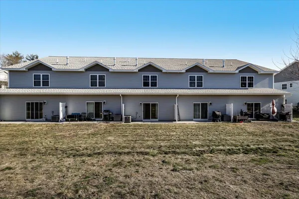 $385,000 | 11 Callaway Drive, Unit 3, Concord, NH 03301