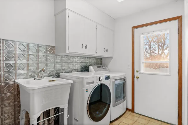 $459,999 | 1162 Crossing Ridge Trail, Sun Prairie, WI 53590