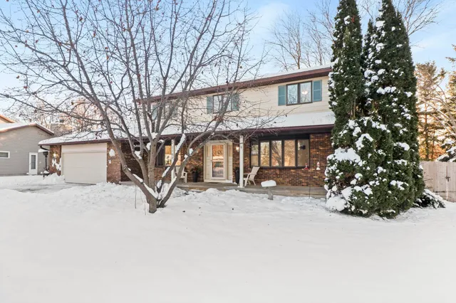 $459,999 | 1162 Crossing Ridge Trail, Sun Prairie, WI 53590