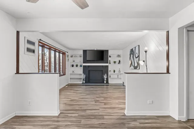 $459,999 | 1162 Crossing Ridge Trail, Sun Prairie, WI 53590