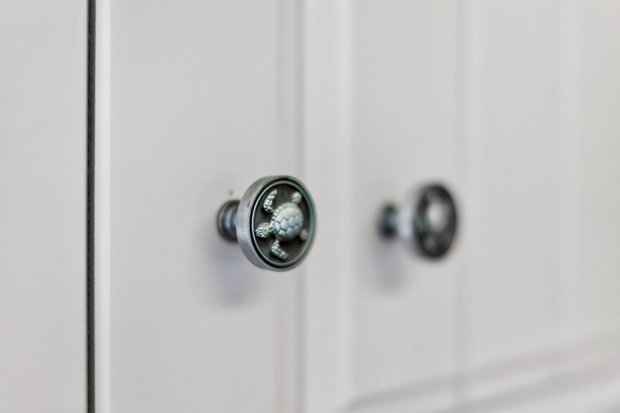 250 Mary Chase Road Eastham, MA 02642 - Photo 18 of 66 Cabinet knobs in kitchen