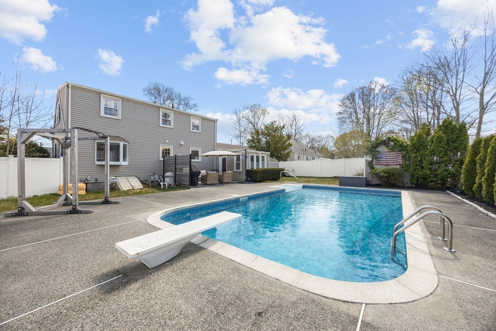 16 Marion Road Weymouth, MA 02191 - Photo 24 of 29 Gallery Image 24