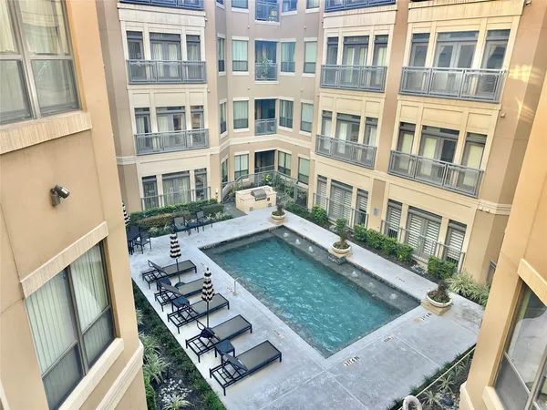 $265,000 | 1901 Post Oak Boulevard, Unit 3606, Houston, TX 77056