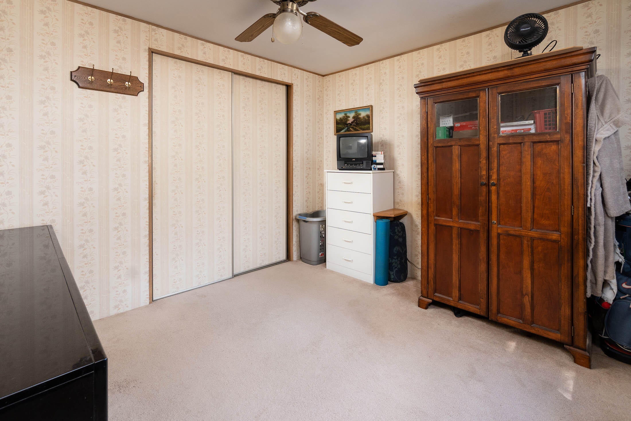 59860 Cheyenne Road Bend, OR 97702 - Photo 11 of 39 22