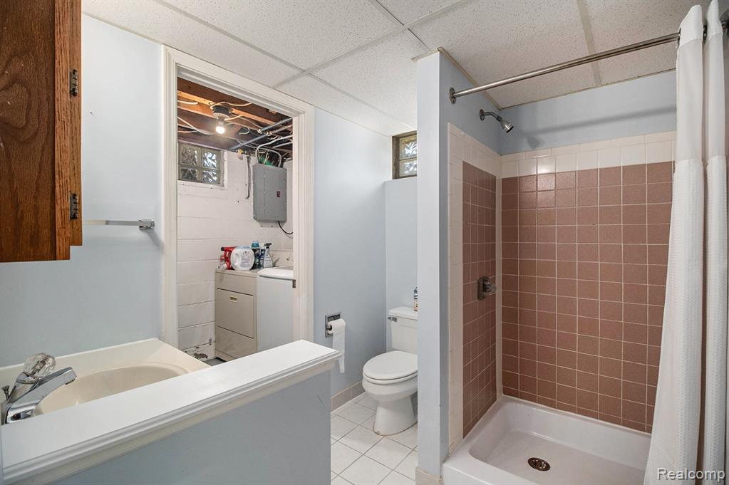 1197 Columbia Road Berkley, MI 48072 - Photo 22 of 30 Gallery Image 22