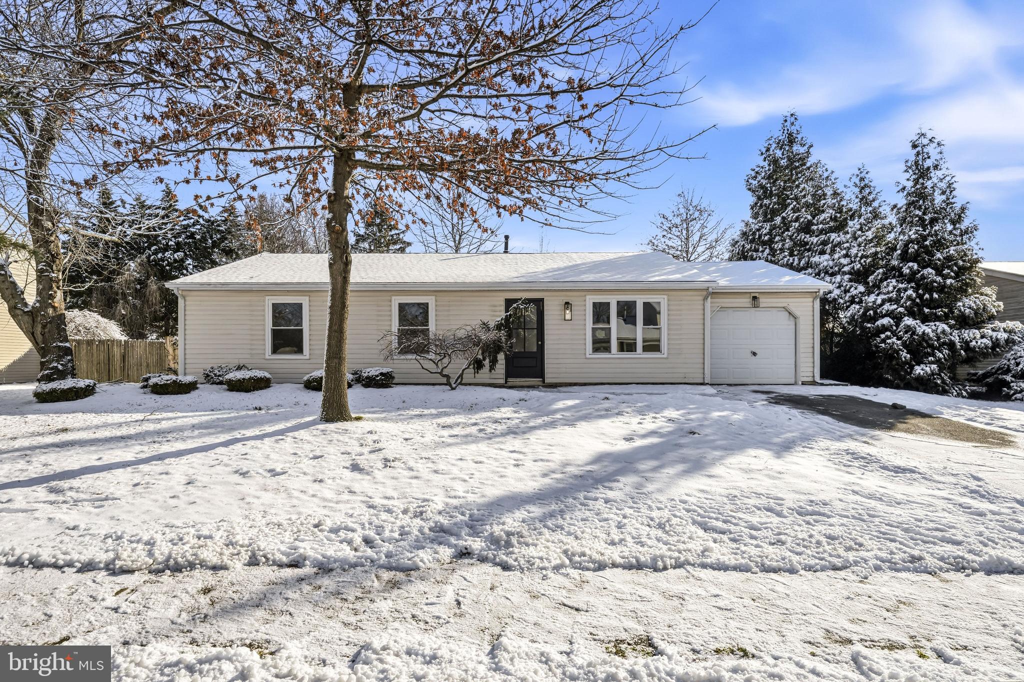 8 Greenbrook Drive Marlton, NJ 08053 - Photo 1 of 33