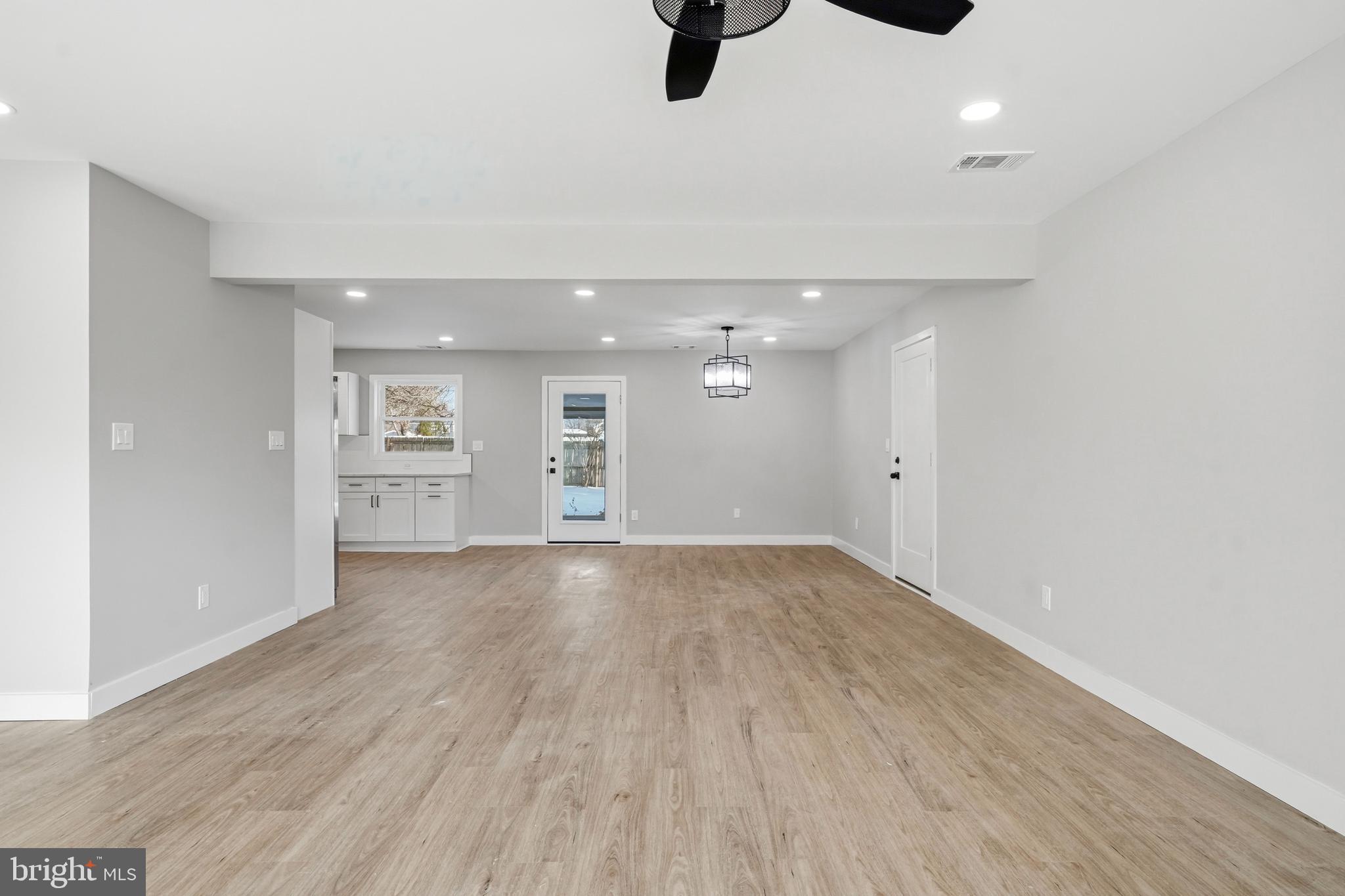 8 Greenbrook Drive Marlton, NJ 08053 - Photo 7 of 33