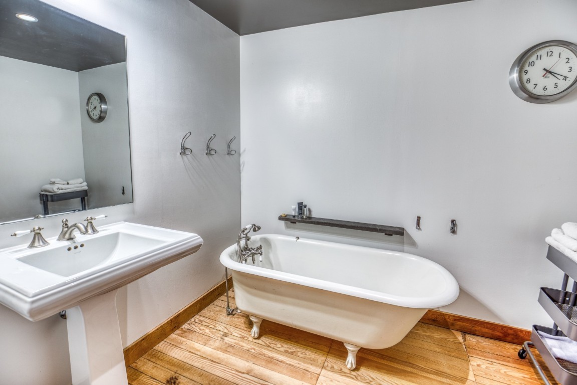 2969 County Road 422 Talpa, TX 76882 - Photo 20 of 40 a bathroom with a sink and a mirror