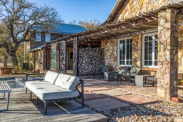 $3,499,999 | 2969 County Road 422, Talpa, TX 76882