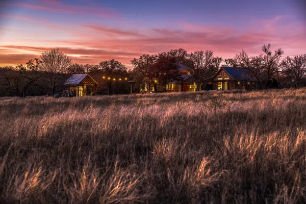 $3,499,999 | 2969 County Road 422, Talpa, TX 76882