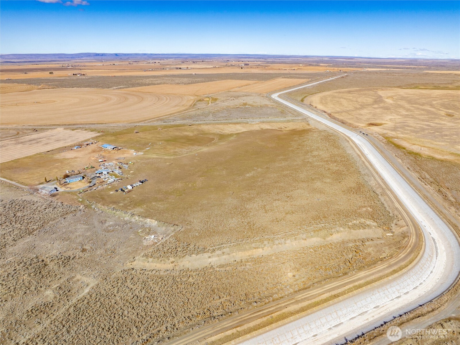 12202 12 Road Northeast Moses Lake, WA 98837 - Photo 11 of 12
