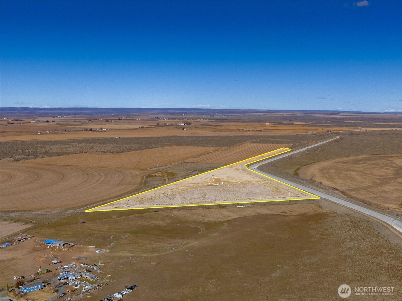 12202 12 Road Northeast Moses Lake, WA 98837 - Photo 2 of 12