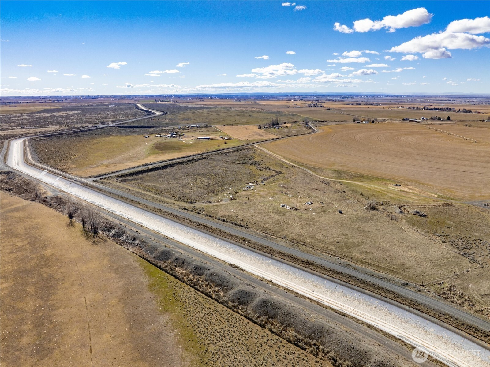 12202 12 Road Northeast Moses Lake, WA 98837 - Photo 4 of 12