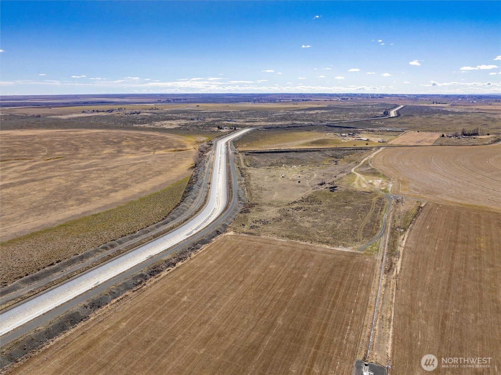 12202 12 Road Northeast Moses Lake, WA 98837 - Photo 5 of 12