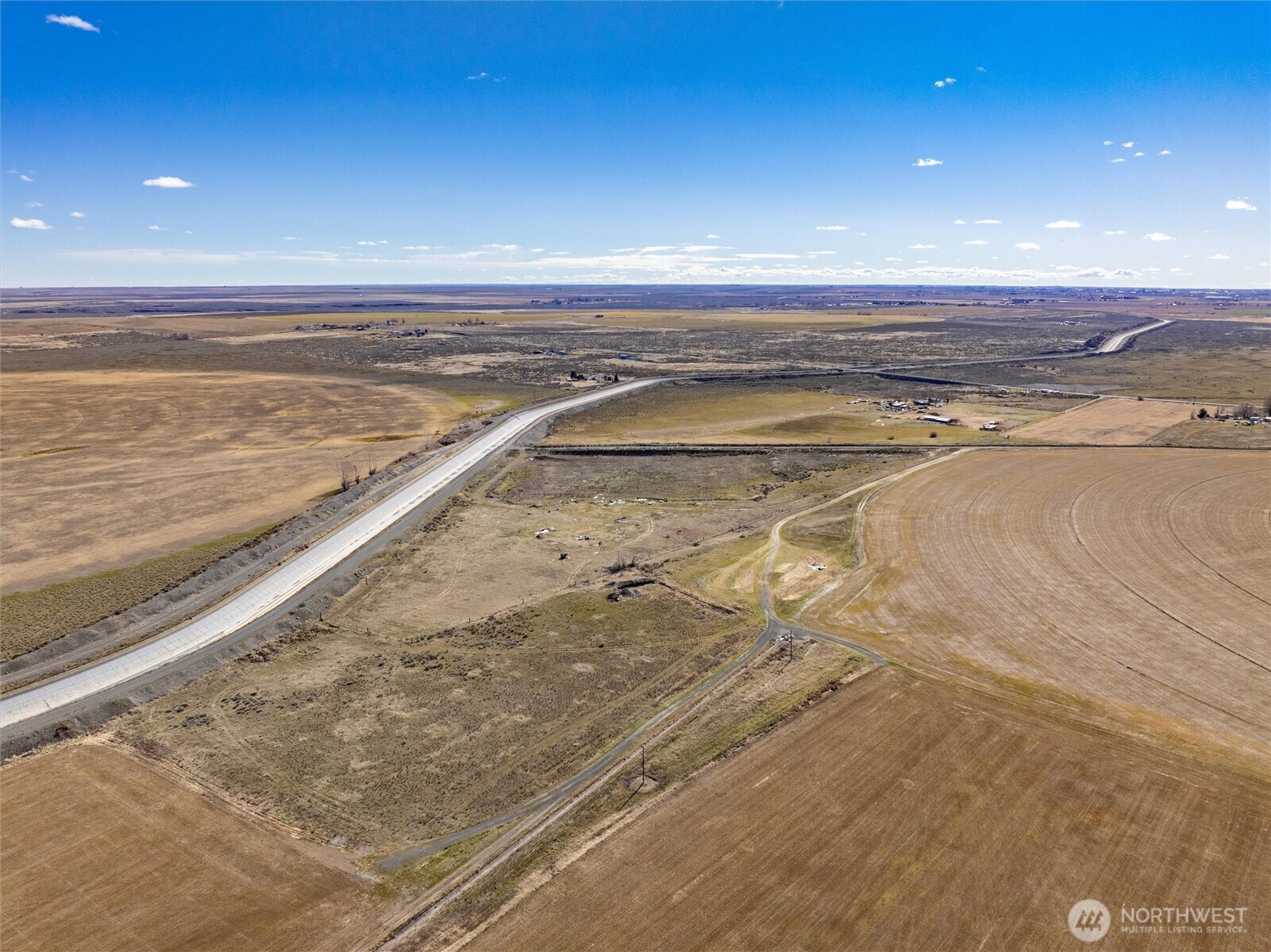 12202 12 Road Northeast Moses Lake, WA 98837 - Photo 8 of 12