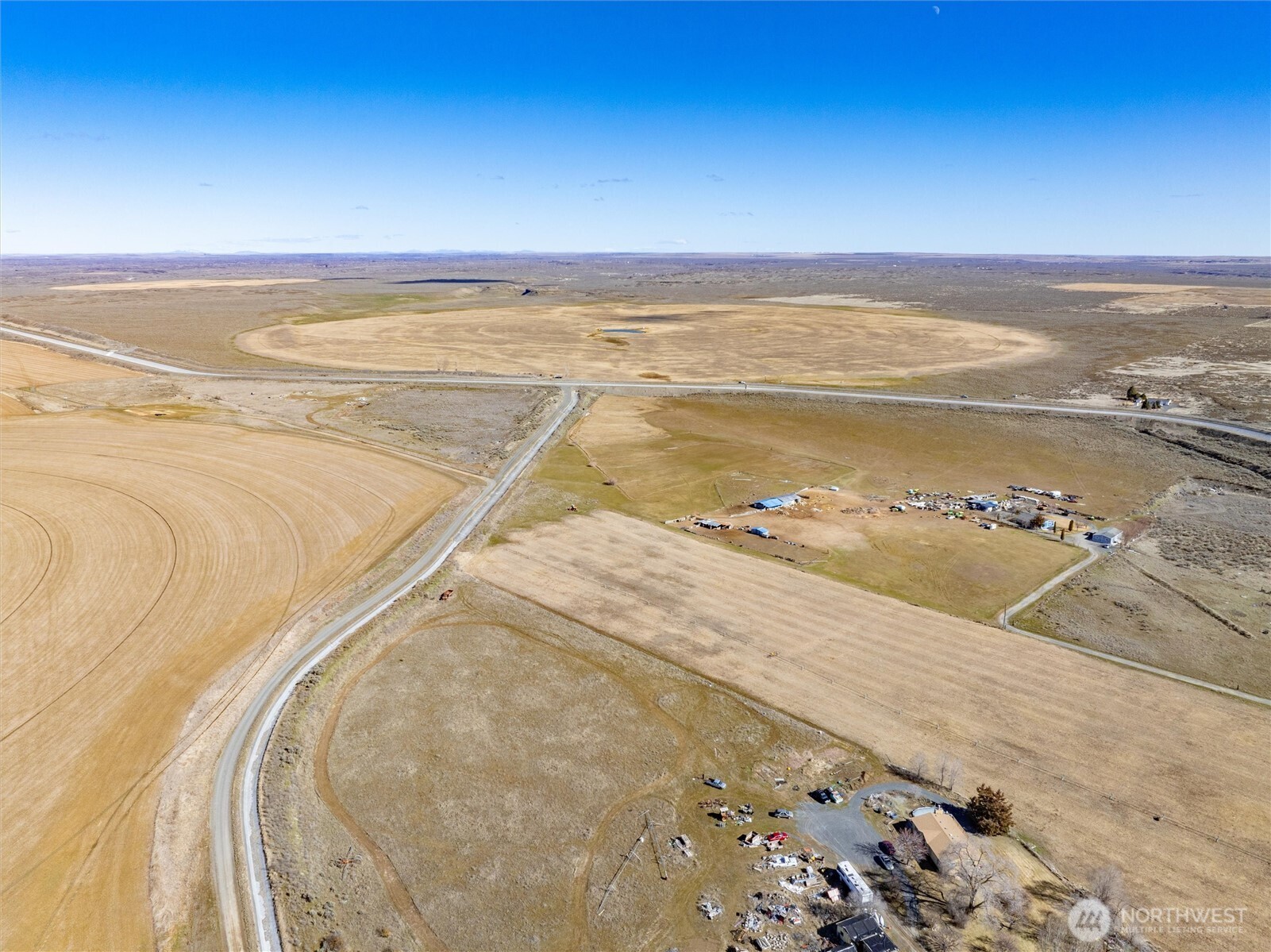 12202 12 Road Northeast Moses Lake, WA 98837 - Photo 9 of 12