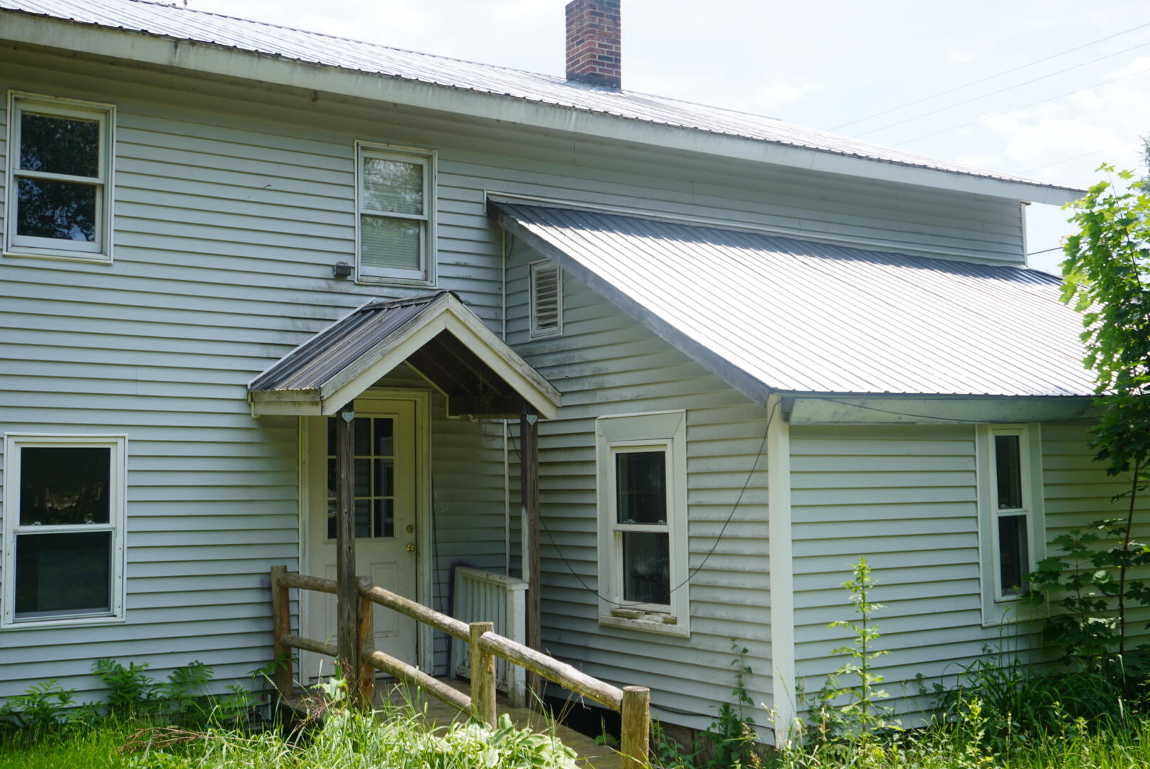 1047 Valley Road Waterford, ME 04088 - Photo 3 of 32 Unit 3 Entry