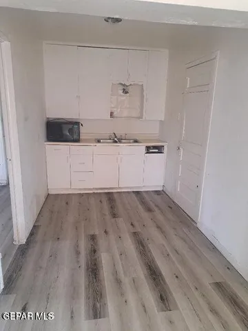 $500 | 905 Northeast Camp Street, Fabens, TX 79838