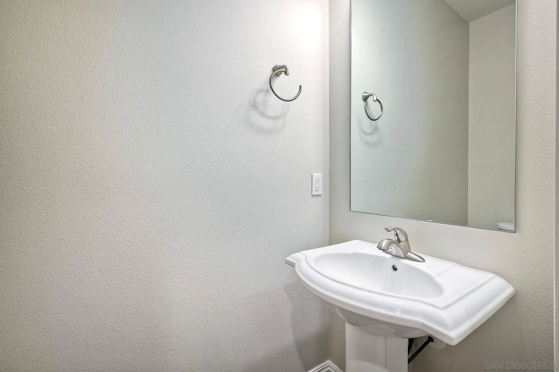 12703 Via Vigneto Lakeside, CA 92040 - Photo 21 of 35