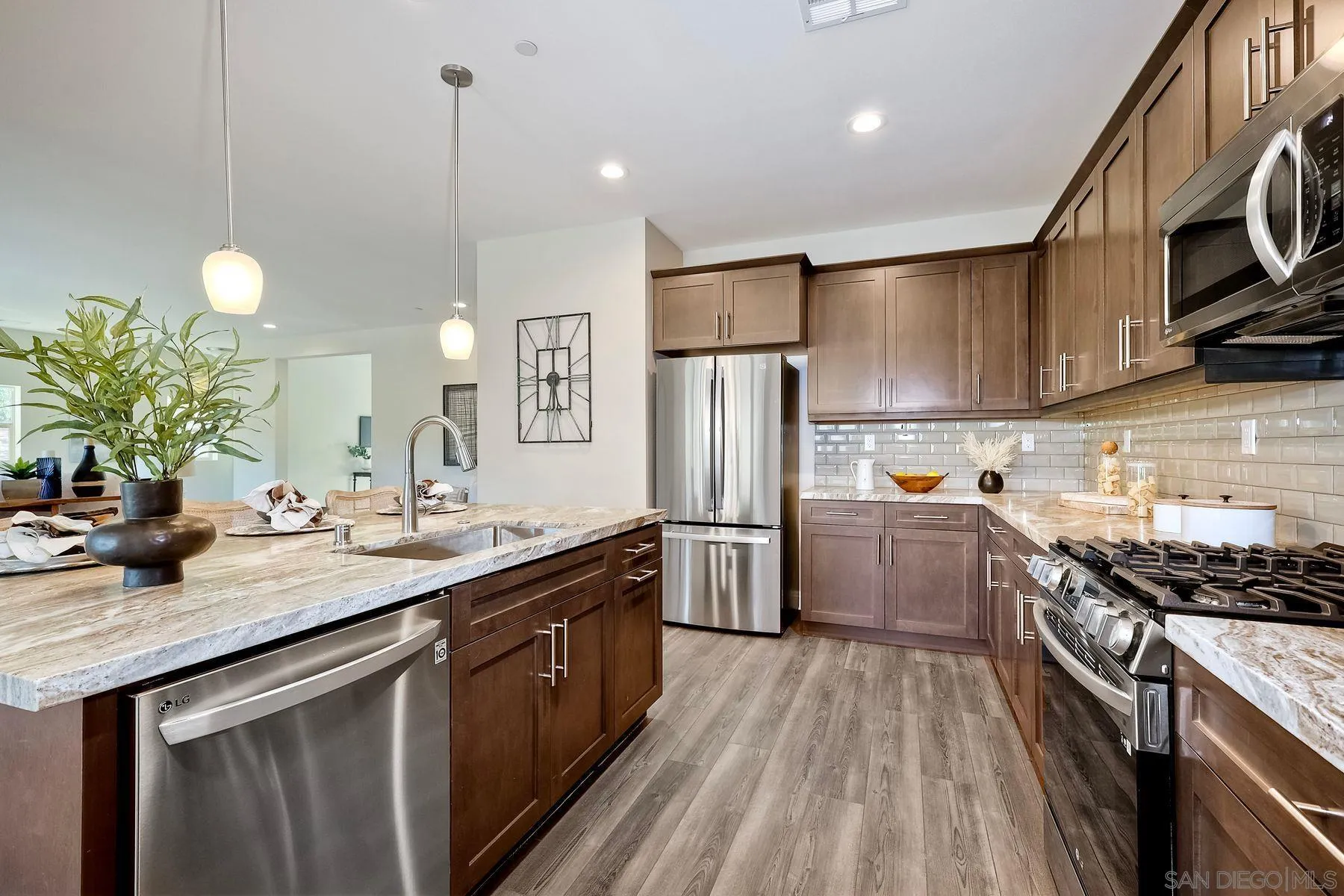 12703 Via Vigneto Lakeside, CA 92040 - Photo 4 of 35