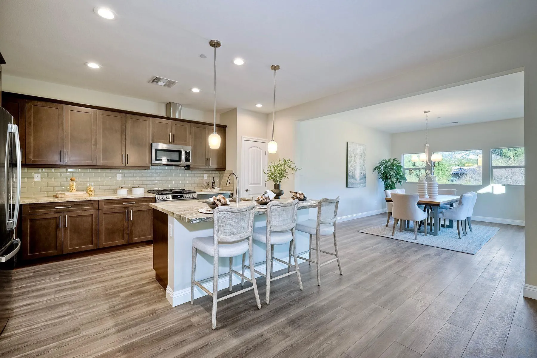 12703 Via Vigneto Lakeside, CA 92040 - Photo 8 of 35