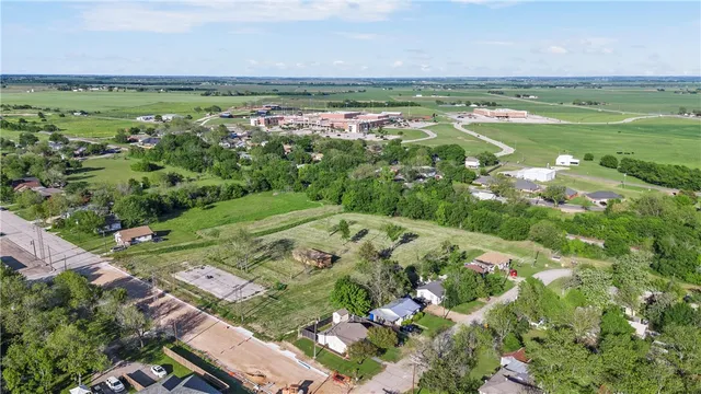 $400,000 | 702 Reagan Street North, West, TX 76691