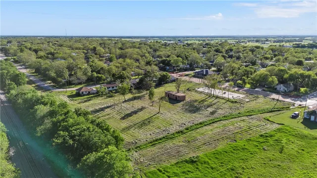 $400,000 | 702 Reagan Street North, West, TX 76691