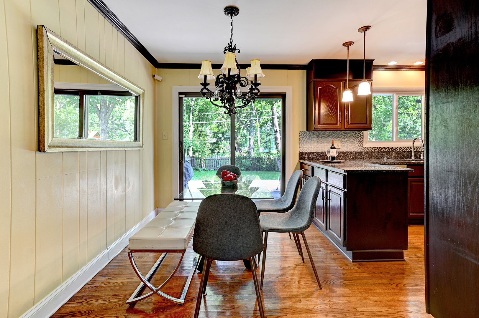 440 East Naperville Road Clarendon Hills, IL 60514 - Photo 6 of 23 a dining room with furniture and window
