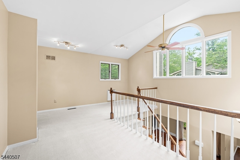 31 Stone Row Lane Oak Ridge, NJ 07438 - Photo 16 of 29