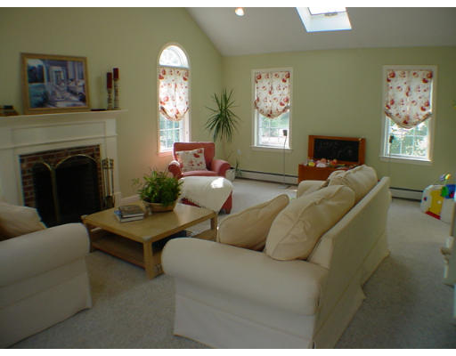 41 Downs Road Douglas, MA 01516 - Photo 13 of 21 Gallery Image 13