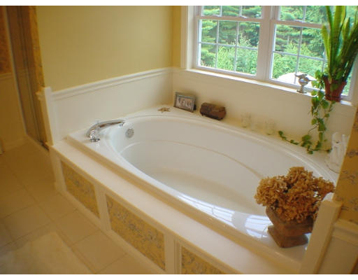 41 Downs Road Douglas, MA 01516 - Photo 19 of 21 Gallery Image 19