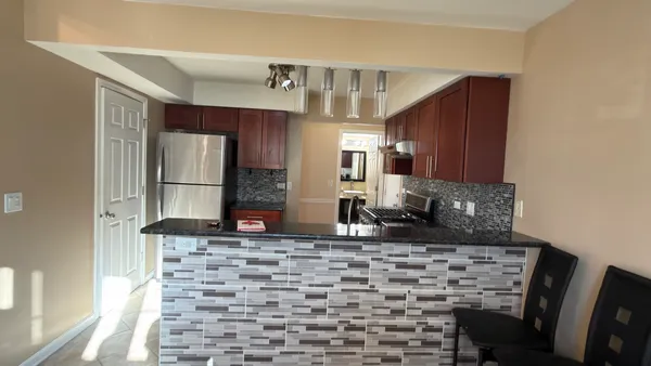 $3,100 | 8114 160th Street, Tinley Park, IL 60477