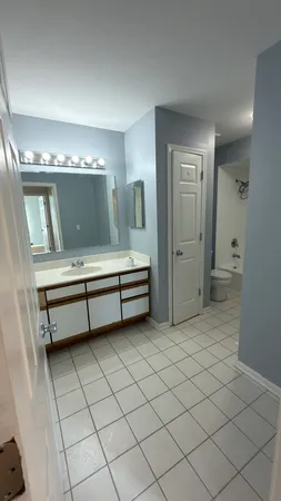 $3,100 | 8114 160th Street, Tinley Park, IL 60477