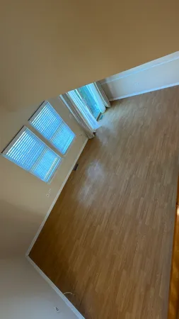 $3,100 | 8114 160th Street, Tinley Park, IL 60477