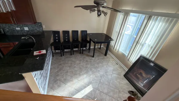 $3,100 | 8114 160th Street, Tinley Park, IL 60477