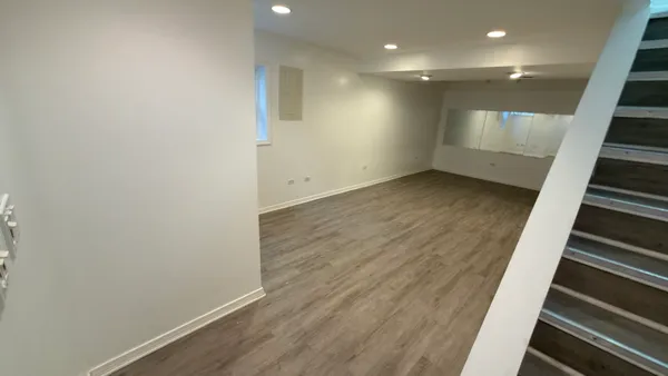 $3,100 | 8114 160th Street, Tinley Park, IL 60477