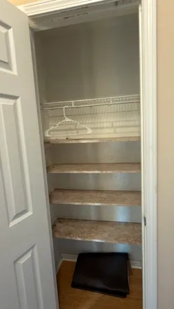 $3,100 | 8114 160th Street, Tinley Park, IL 60477