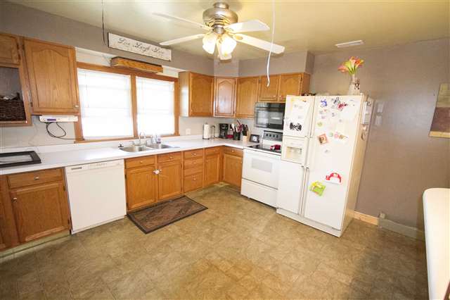 114 North Normal Street Macomb, IL 61455 - Photo 5 of 10 Gallery Image 5